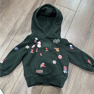 Limited edition “Kithmas” sweatshirt